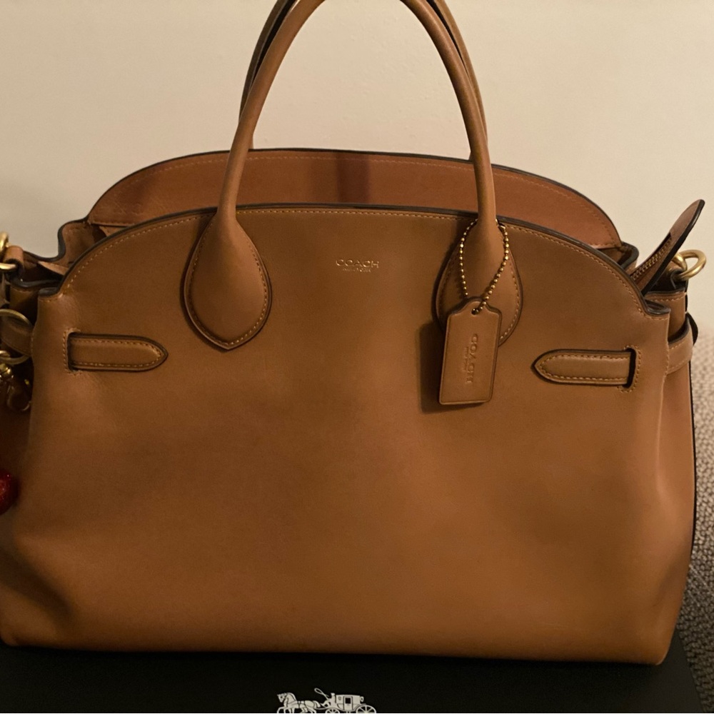 Coach Tan Empire 40 with Smooth Leather and Gold Hardware. Comes with receipt.